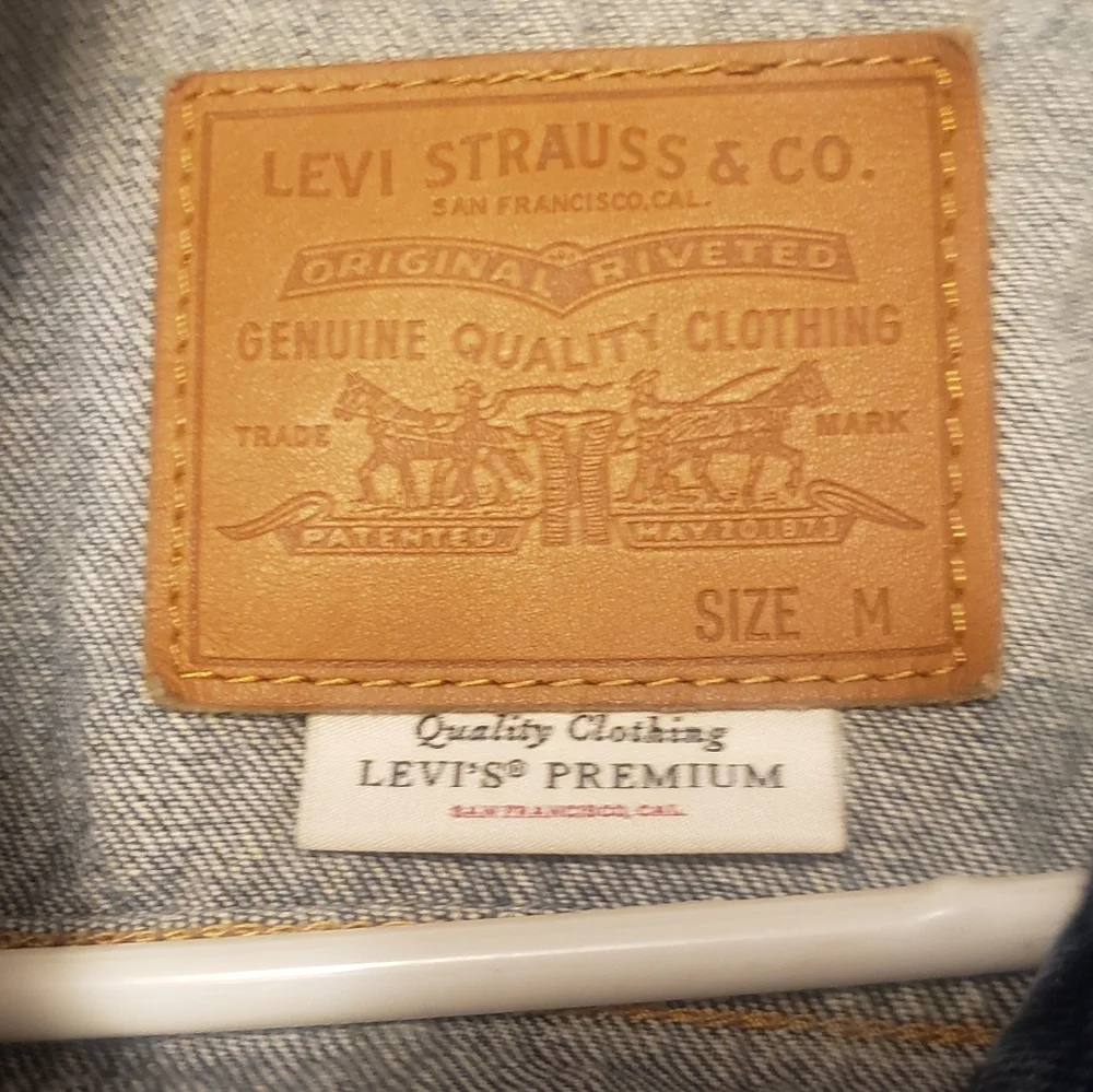Levi's Blue Denim Jeans Jacket Classic Fit - Picture 2 of 3